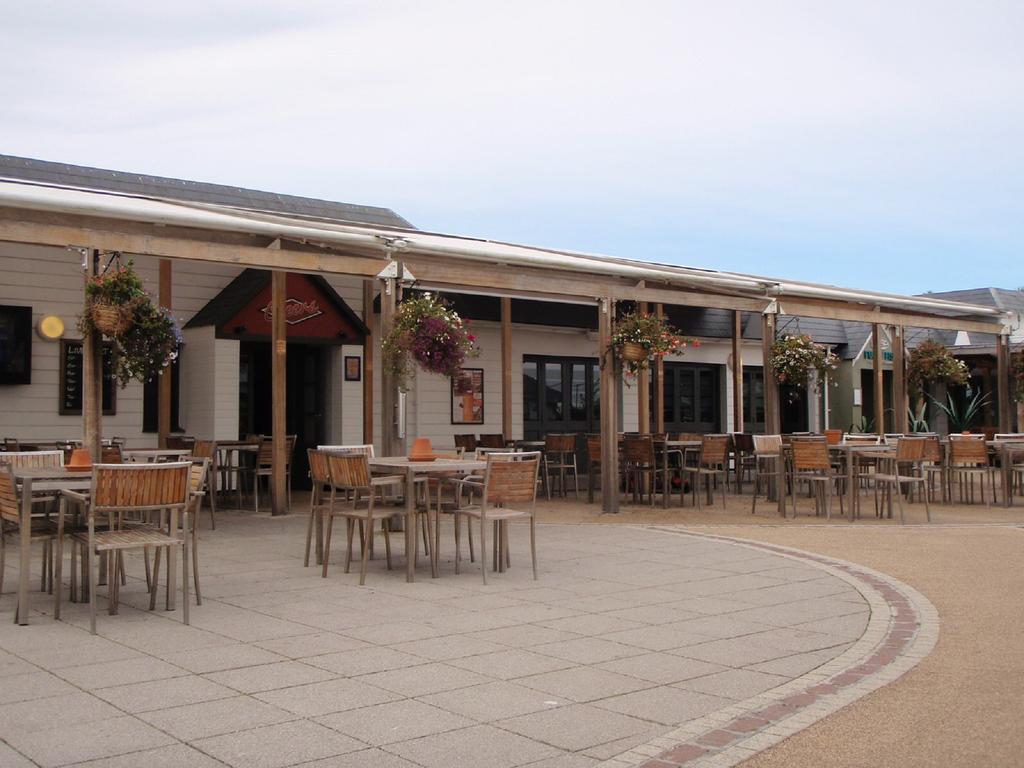 Holidays At Perran Sands Holiday Park Perranporth Exterior foto