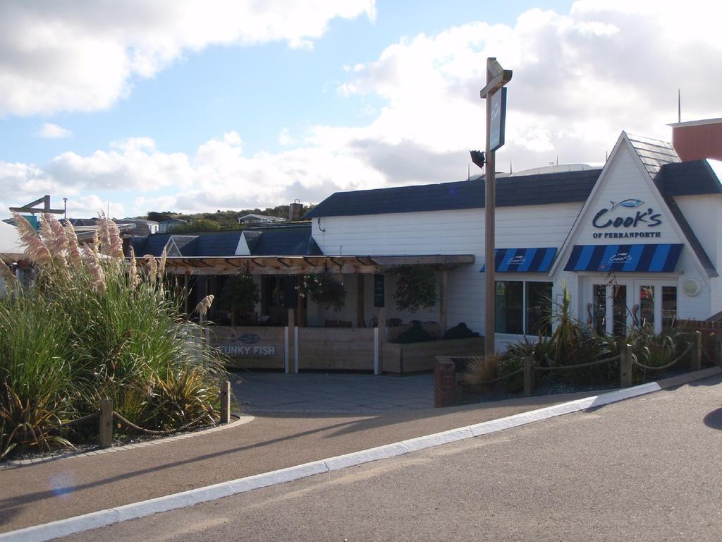 Holidays At Perran Sands Holiday Park Perranporth Exterior foto